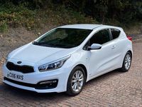 Used Kia ProCeed 2016 White Hatchback