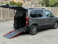 Used Peugeot Rifter Allure 131 HP (96 kW) 2022 Grey MPV