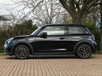 Used Mini Cooper S Hatch 201 HP (147 kW) 2024 Black Hatchback