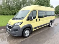 Używany Peugeot Boxer 2017 Żółty Van