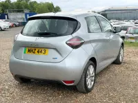 Usado Renault Zoe Iconic 80 kW (109 HP) 2021 Cinzento Citadino