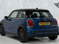 Used Mini Cooper Classic 134 HP (98 kW) 2023 Blue Hatchback