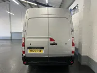 Used Renault Master Business 135 HP (99 kW) 2023 Grey MPV