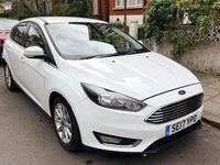 Begagnad Ford Focus Titanium 2017 Vit Halvkombi