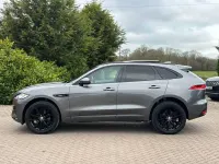 Usado Jaguar F-Pace R-Sport 180 HP (132 kW) 2019 Cinzento SUV