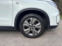 Used Suzuki Vitara SZ-T 140 HP (102 kW) 2020 White SUV