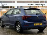 Second-hand VW Polo Life 80 CP (58 kW) 2024 Albastru Hatchback