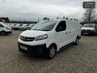 Used Vauxhall Vivaro 100 HP (73 kW) 2019 White MPV