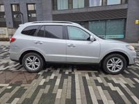 Used Hyundai Santa Fe Premium 194 HP (142 kW) 2010 Silver SUV
