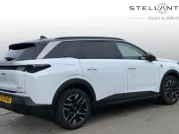 Second-hand Peugeot 5008 GT 134 CP (98 kW) 2025 Alb SUV