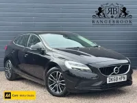 Używany Volvo V40 Momentum 122 KM (89 kW) 2018 Czarny Hatchback