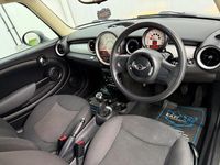 Usado Mini One Clubman 2010 Negro Familiar