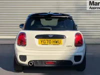 Begagnad Mini Cooper Comfort 136 HK (100 kW) 2020 Vit Halvkombi
