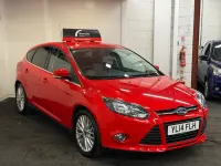 Used Ford Focus Zetec 125 HP (91 kW) 2014 Red Hatchback