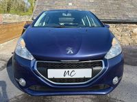 Gebraucht Peugeot 208 Active 68 PS (50 kW) 2014 Blau Kleinwagen