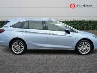 Used Vauxhall Astra Elite 150 HP (110 kW) 2019 Silver Estate