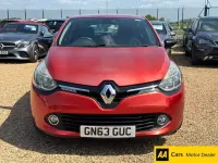 Used Renault Clio Dynamique 90 HP (66 kW) 2013 Red Hatchback