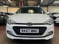 Used Hyundai i20 SE 84 HP (61 kW) 2017 White Hatchback