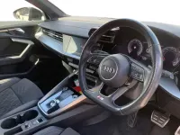 Usado Audi A3 Comfort 150 HP (110 kW) 2021 Preto Sedan