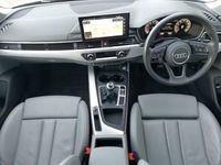 Używany Audi A4 Sport 150 KM (110 kW) 2019 Srebrny Sedan/Limuzyna