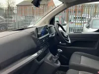 Used Vauxhall Vivaro S 120 HP (88 kW) 2024 White MPV