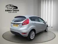 Used Ford Fiesta Titanium 95 HP (69 kW) 2011 Silver Hatchback