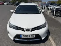 Used Toyota Auris 90 HP (66 kW) 2014 Hatchback