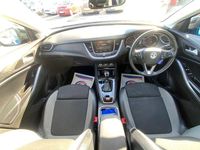 Used Vauxhall Grandland X Sport 130 HP (95 kW) 2019 Blue SUV