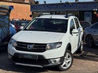 Used Dacia Sandero Lauréate 90 HP (66 kW) 2015 White Hatchback