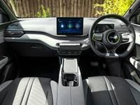 Nowe BYD Dolphin Surf Comfort 114 kW (156 KM) 2025 Czarny Hatchback
