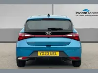 Używany Hyundai i20 SE 100 KM (73 kW) 2023 Turkusowy Hatchback