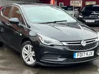 Używany Vauxhall Astra S 110 KM (80 kW) 2017 Czarny Hatchback