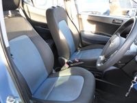 Used Hyundai i10 SE 87 HP (63 kW) 2017 Blue Hatchback