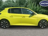 Used Peugeot 208 Allure 101 HP (74 kW) 2025 Yellow Hatchback