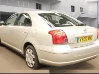 Used Toyota Avensis 129 HP (94 kW) 2005 Silver Hatchback