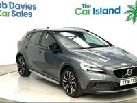 Used Volvo V40 Pro 152 HP (111 kW) 2019 Hatchback