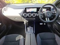 Usado Mercedes GLA200 Executive 150 HP (110 kW) 2025 Preto SUV