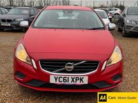 Used Volvo V60 R-Design 115 HP (84 kW) 2011 Red Estate