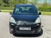 Usado Citroën Berlingo VTR Sport 92 HP (67 kW) 2012 Preto Monovolume