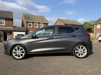 Używany Ford Fiesta Titanium 100 KM (73 kW) 2017 Szary Hatchback
