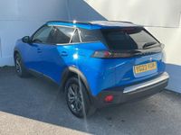 Begagnad Peugeot 2008 Active+ 2023 Blå SUV