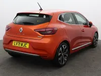 Used Renault Clio Version S 2022 Orange Hatchback