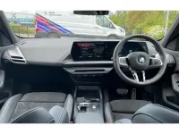 Usado BMW 120 M Sport 156 CV (114 kW) 2025 Gris Utilitario