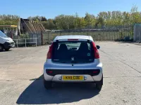 Second-hand Peugeot 107 68 CP (50 kW) 2011 Argintiu Hatchback