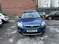 Used Ford Focus Titanium 2009 Blue Hatchback