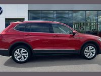 Second-hand VW Tiguan Allspace Life 150 CP (110 kW) 2023 Roșu SUV