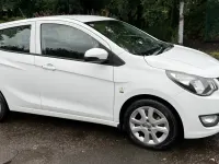 Used Vauxhall Viva 75 HP (55 kW) 2016 White Hatchback