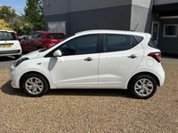 Used Hyundai i10 SE 2018 White Hatchback