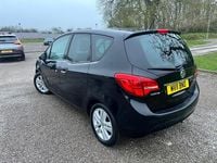 Używany Vauxhall Meriva 2011 Czarny Minivan