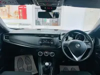 Used Alfa Romeo Giulietta Super 175 HP (128 kW) 2017 Red Hatchback